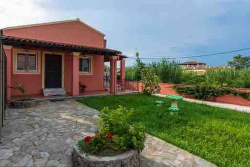 Sofis Private House With Big Garden Apartment Alykes Potamou Bagian luar foto