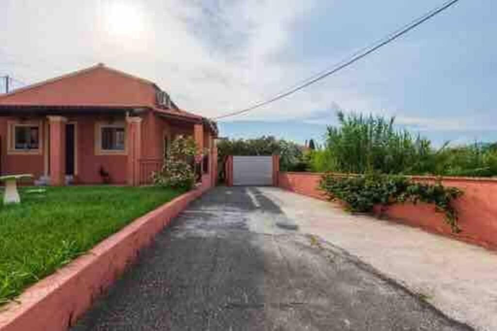 Sofis Private House With Big Garden Apartment Alykes Potamou Bagian luar foto