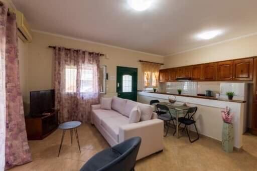 Sofis Private House With Big Garden Apartment Alykes Potamou Bagian luar foto