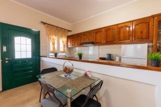 Sofis Private House With Big Garden Apartment Alykes Potamou Bagian luar foto